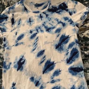 Hollister. Hem short sleeve!